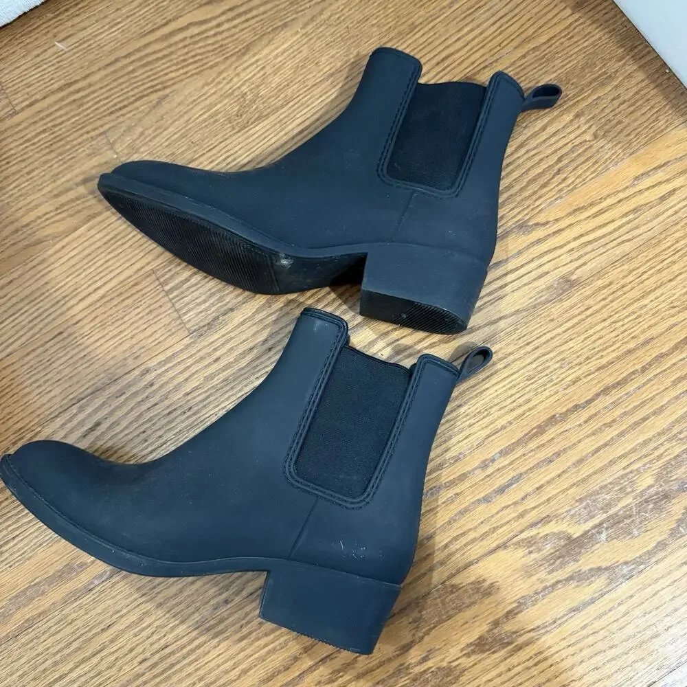 Steve Madden 7.5 Chelsea Rubber Rain Ankle Boots Chunky Block Lug Sole Pull-On